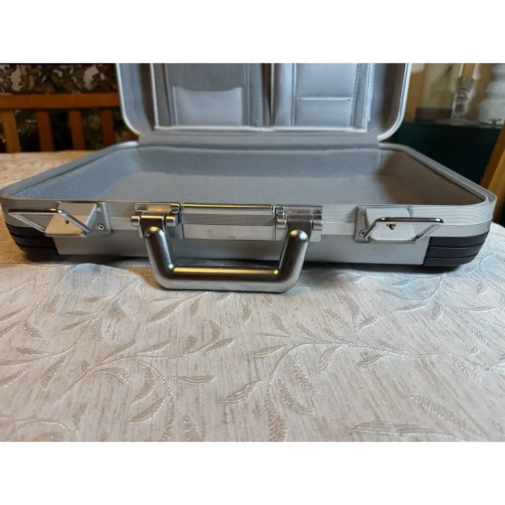 Le Roncato Ciak 101 Aluminum Attaché Case — Made in Italy